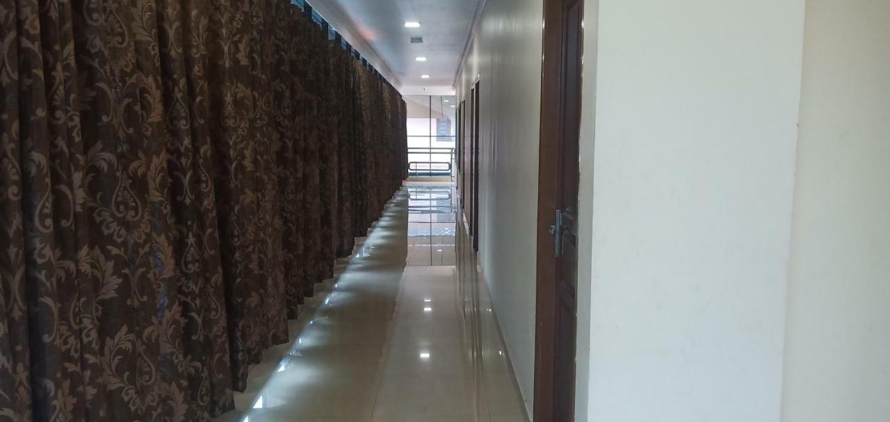 Brindavan Residency Ettumanoor Eksteriør billede